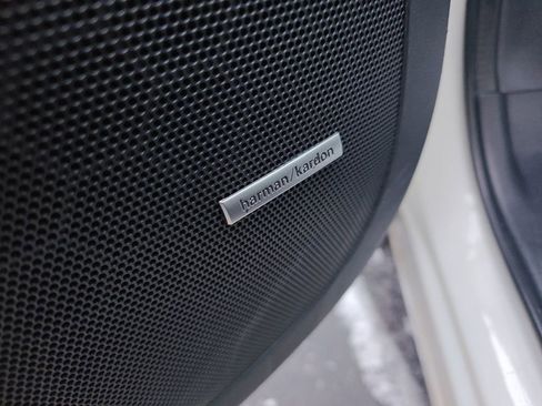 Used 2023 Subaru Ascent Limited w/ Technology Package image 7