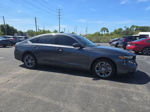 Certified 2025 Honda Accord EX-L image 2