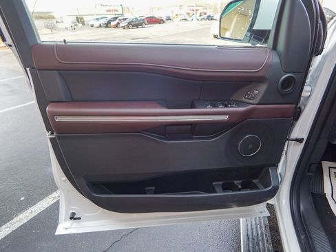 Used 2024 Ford Expedition Max Limited image 21