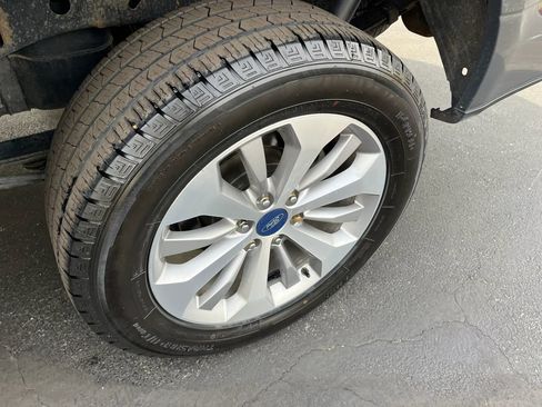 Used 2017 Ford F150 XL w/ Equipment Group 101A Mid image 12