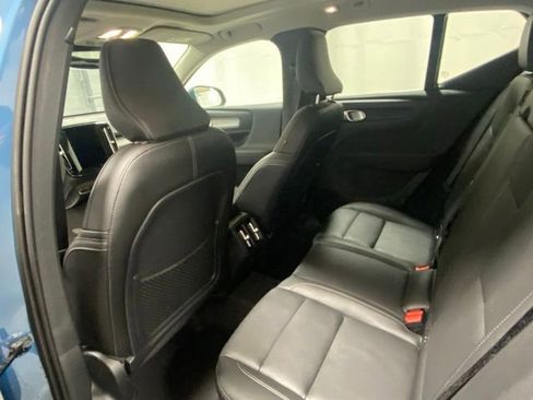 Certified 2025 Volvo XC40 B5 Plus AWD/4WD image 12
