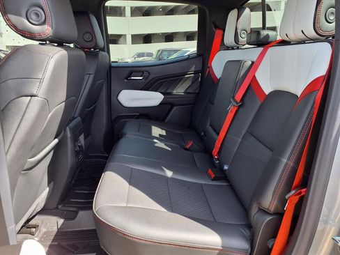 Used 2026 GMC Canyon AT4X image 18