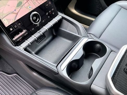 New 2026 GMC Terrain Elevation w/ Elevation Premium Package AWD/4WD image 9