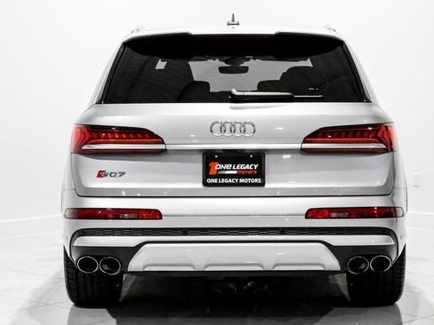 Used 2024 Audi SQ7 Prestige AWD/4WD image 10