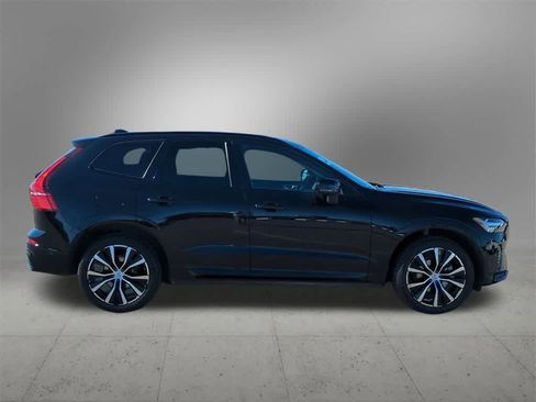 Used 2024 Volvo XC60 B5 Plus w/ Protection Package Premier image 7