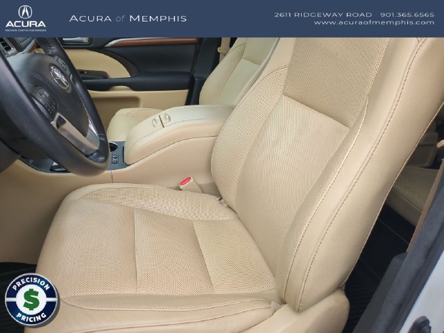 Used 2017 Toyota Highlander Limited FWD image 23