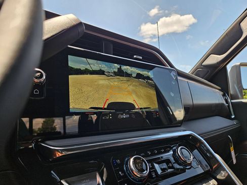 New 2026 GMC Sierra 3500 Denali Ultimate AWD/4WD image 18