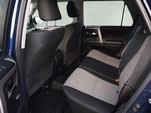 Used 2022 Toyota 4Runner SR5 image 7