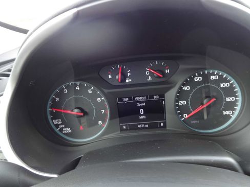 Used 2021 Chevrolet Malibu LS image 17