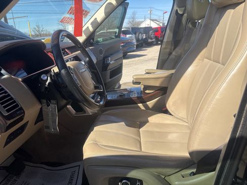 Used 2017 Land Rover Range Rover HSE image 53