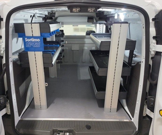 Used 2023 Ford Transit Connect XL FWD image 4