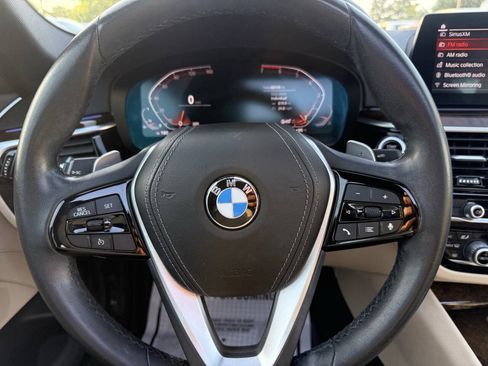 Used 2020 BMW 530i w/ Convenience Package RWD image 23