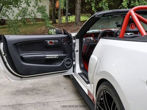 Used 2017 Ford Mustang GT Premium w/ Equipment Group 401A RWD image 66