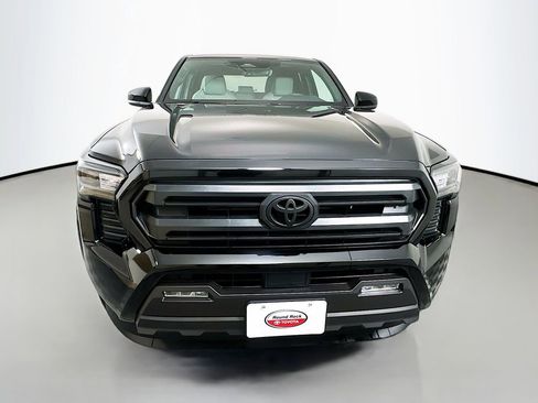 Used 2025 Toyota Tacoma SR5 image 2