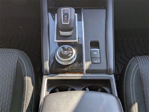 Used 2022 Mitsubishi Outlander ES image 20