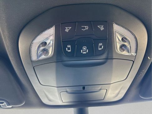 New 2026 Chrysler Voyager LX image 21