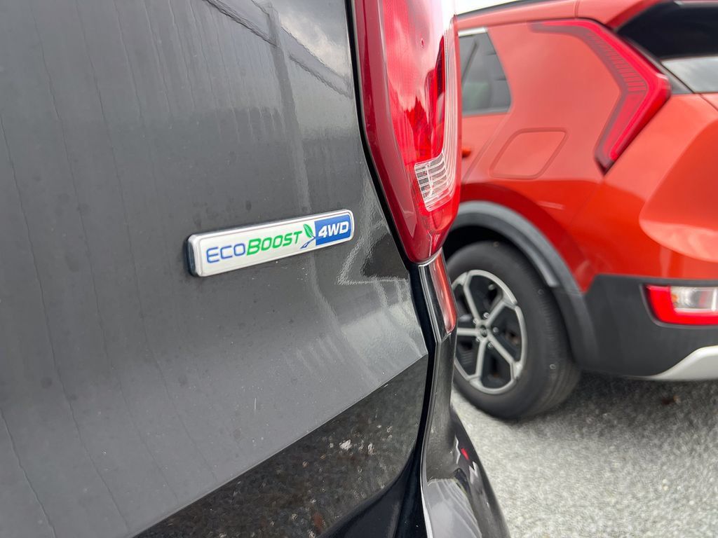 Used 2018 Ford Explorer Limited w/ Equipment Group 301A AWD/4WD image 4