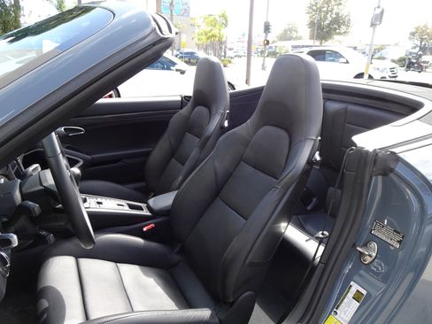 Used 2018 Porsche 911 Carrera 4S image 14