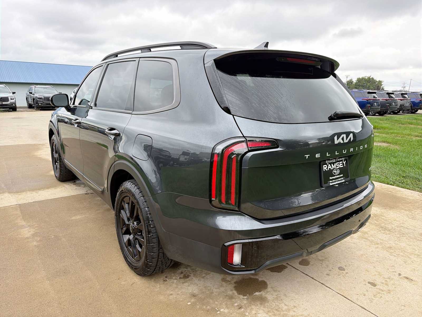 Used 2024 Kia Telluride SX Prestige X-Pro AWD/4WD image 4