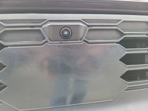 Used 2022 Mitsubishi Outlander SE image 10