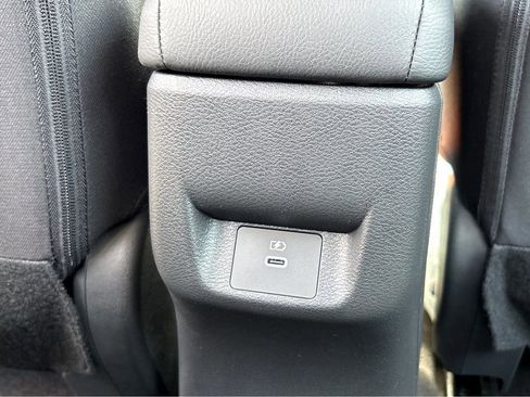 New 2025 Nissan Versa SR w/ Trunk Package FWD image 22