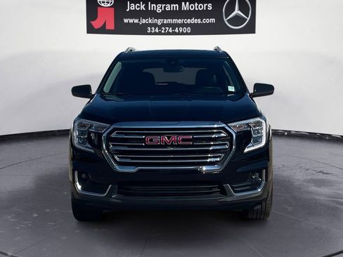 Used 2024 GMC Terrain SLT image 8