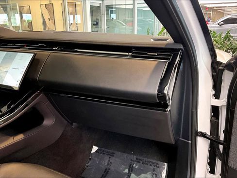 Used 2024 Land Rover Range Rover Sport SE image 19