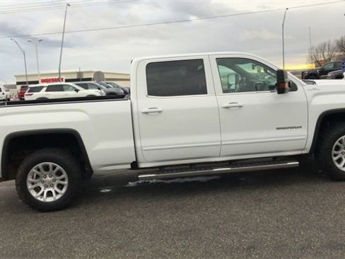 Used 2016 GMC Sierra 1500 SLE image 9