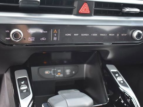 New 2026 Kia Sorento SX Prestige AWD/4WD image 33