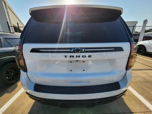 Used 2024 Chevrolet Tahoe Z71 w/ Luxury Package AWD/4WD image 5