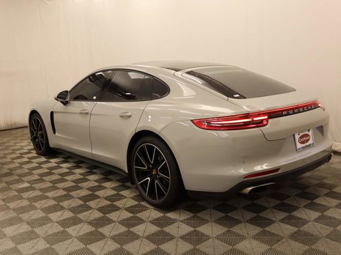 Used 2019 Porsche Panamera image 3