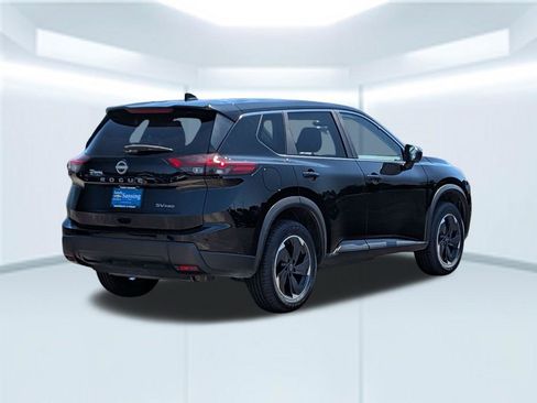 Used 2024 Nissan Rogue SV AWD/4WD image 6