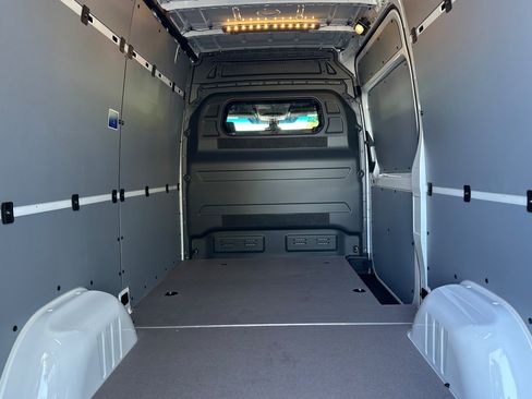 New 2026 Mercedes-Benz Sprinter 2500 image 14