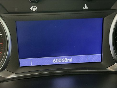 Used 2023 Chevrolet Traverse LT image 17