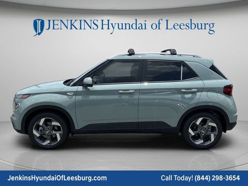 New 2026 Hyundai Venue SEL FWD image 9