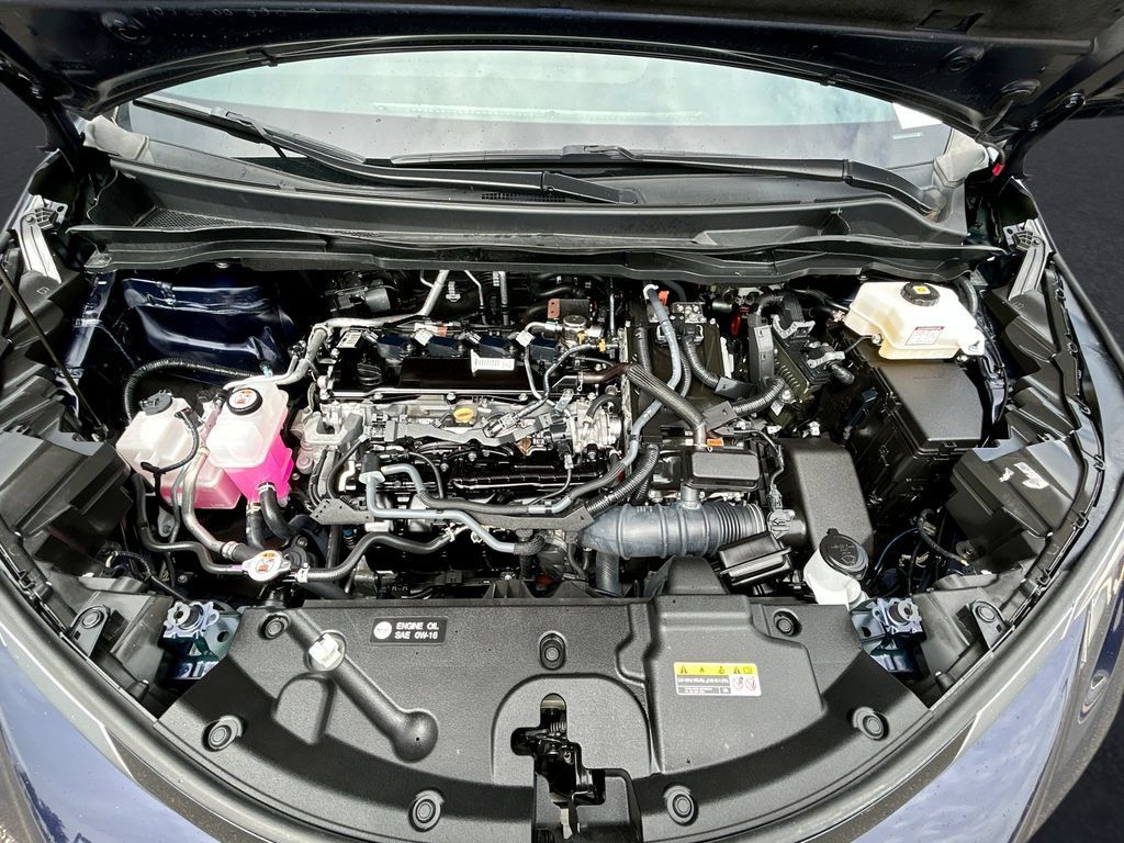 Used 2024 Toyota Sienna XSE FWD image 27
