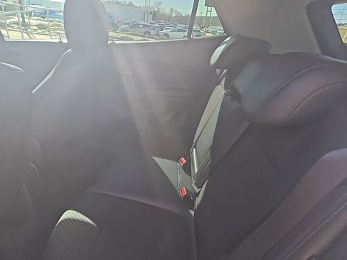 Used 2021 Buick Encore Preferred image 12