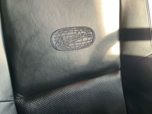 Used 2018 Jeep Grand Cherokee Overland w/ Jeep Active Safety Group image 25