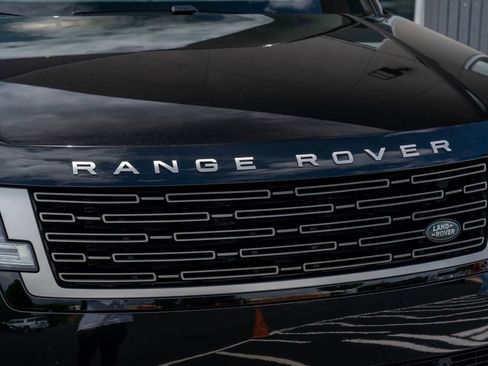 Used 2022 Land Rover Range Rover SE AWD/4WD image 6