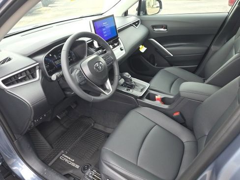 New 2026 Toyota Corolla Cross XLE image 8