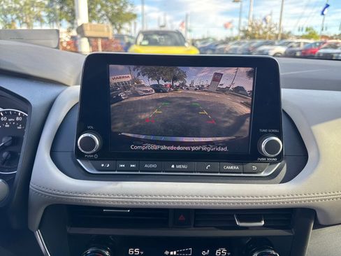 Certified 2023 Nissan Rogue SV image 18