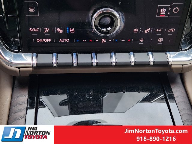 Used 2026 GMC Yukon Denali AWD/4WD image 20