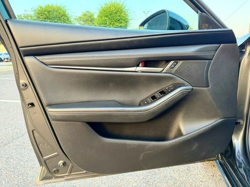 Used 2025 MAZDA MAZDA3 s FWD image 33
