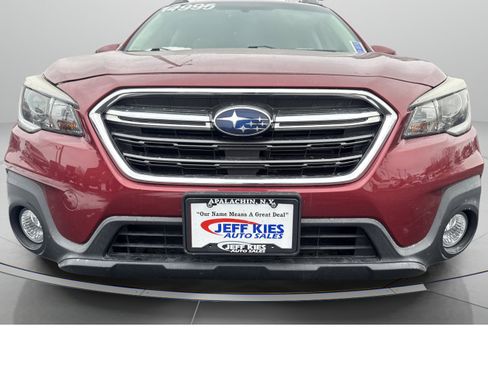 Used 2018 Subaru Outback 2.5i Premium image 2