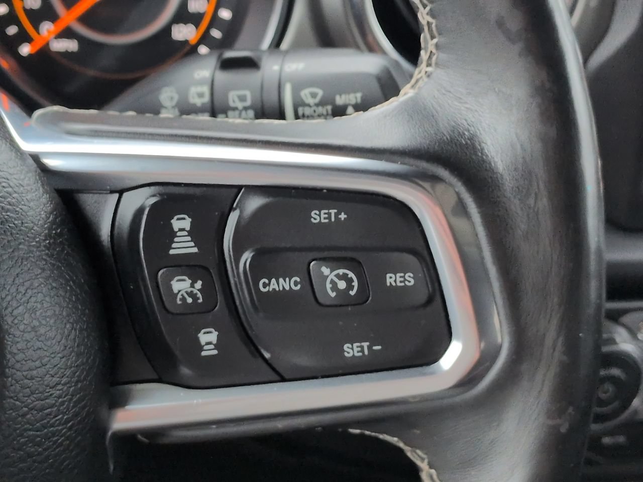 Used 2019 Jeep Wrangler Unlimited Sahara AWD/4WD image 23