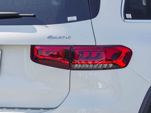 Certified 2023 Mercedes-Benz GLB 250 4MATIC image 8