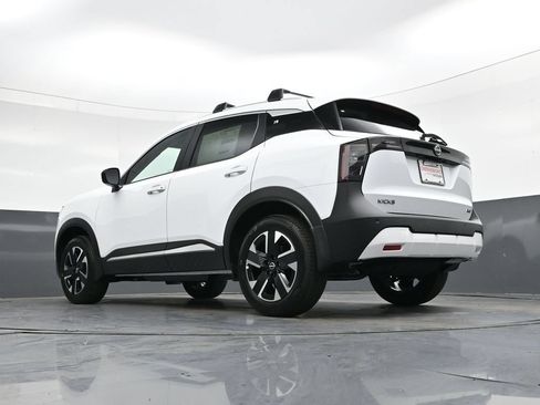 Certified 2026 Nissan Kicks SV w/ Cold Weather Package AWD/4WD image 39