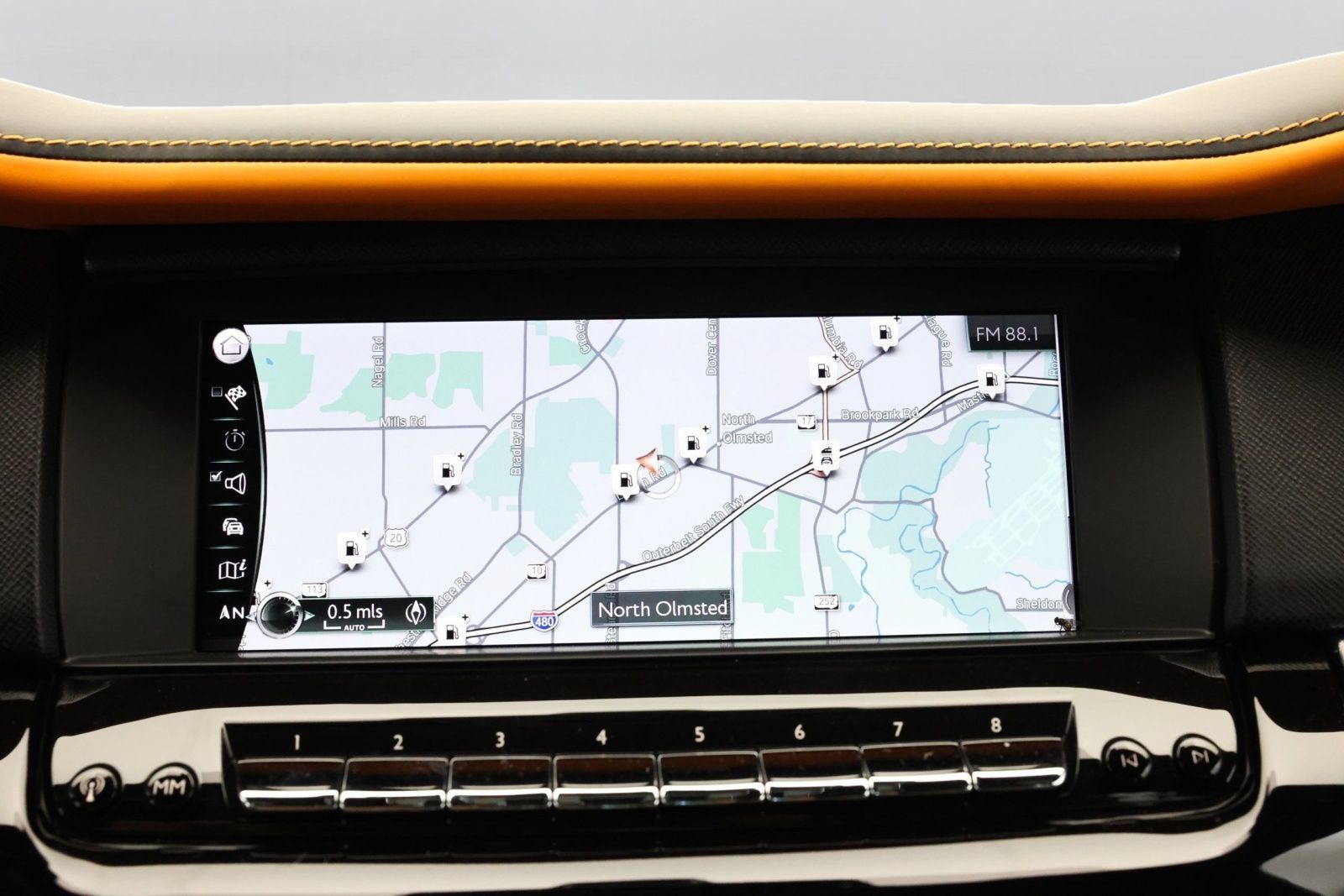 Certified 2023 Rolls-Royce Cullinan w/ Cullinan Package AWD/4WD image 31