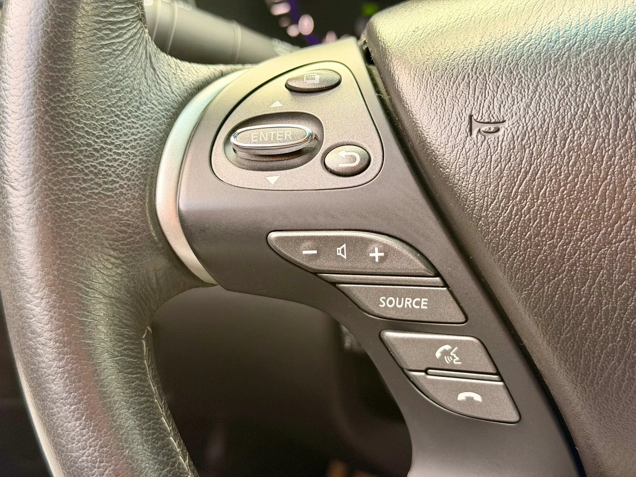 Used 2016 INFINITI QX60 Luxe AWD/4WD image 27