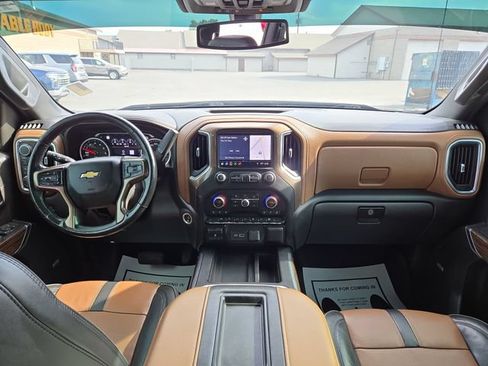 Used 2019 Chevrolet Silverado 1500 High Country AWD/4WD image 4